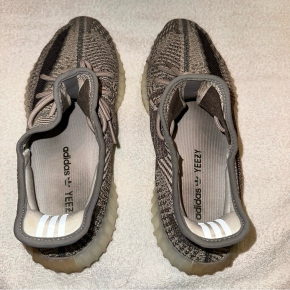 Yeezy Boost V2. Men’s 11. Monice. Very good condition. Box included. - Picture 4 of 8